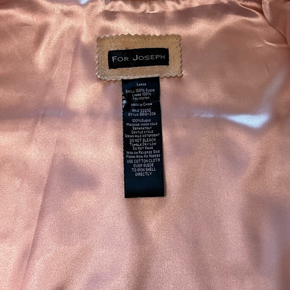 Pale pink suede “jean” jacket with beautiful pink lining! - Picture 3 of 3